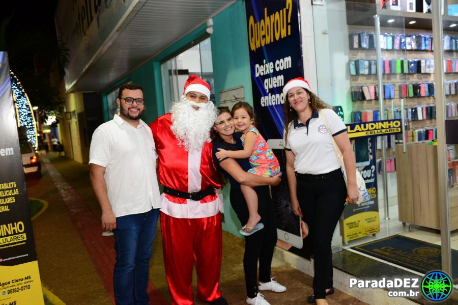 Carreta da Alegria na Praça da República em Paranaíba - MS - Fotos -  ParadaDEZ - Dia 19/12/2022