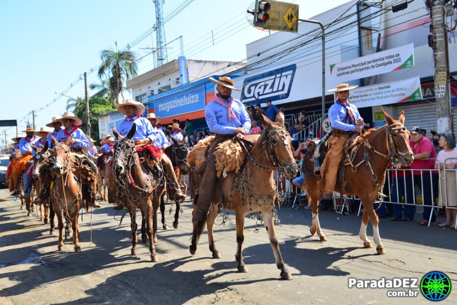 Carreta da Alegria na Praça da República em Paranaíba - MS - Fotos -  ParadaDEZ - Dia 19/12/2022