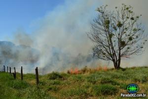 Incêndio nas imediações do CAP causa grande perigo