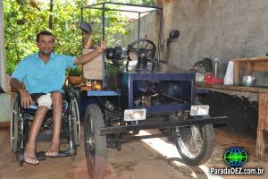 Morador paraplégico de Paranaíba constrói carro em casa